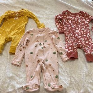 Set Of 3 Carter’s: Newborn.